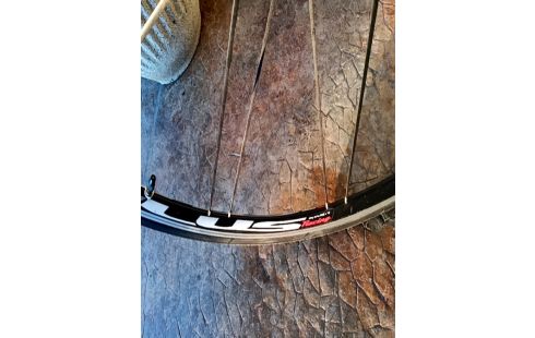 VELO DE COURSE BH 7005 + ACC