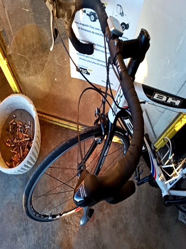 VELO DE COURSE BH 7005 ACC