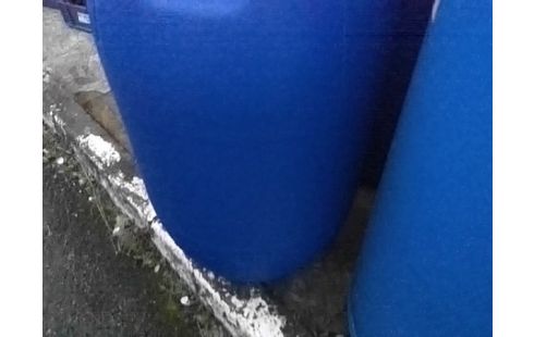 BIDON ALIMENTAIRE BLEU 100L