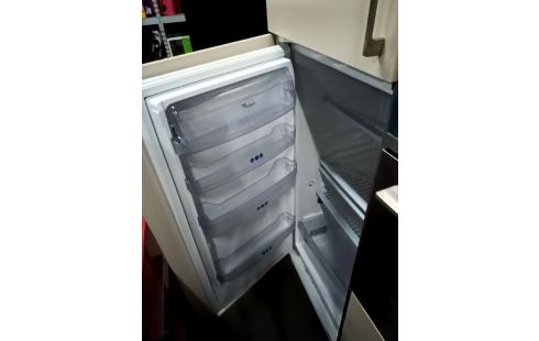FRIGO CONGELATEUR ENCASTRABLE + COLONNE