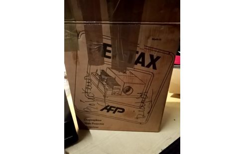 PROJECTEUR DIAPO PENTAX CARTON RSV2