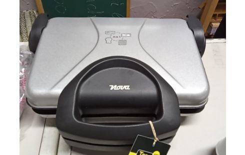 APPAREIL A CROQUE MONSIEUR/GAUFRIER NOVA