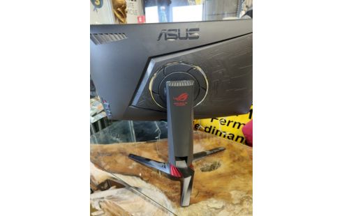 ECRAN GAMER ASUS ROG STRIX XG32VC .