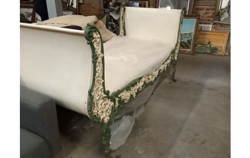 LIT OFFICIER EN FONTE EPOQUE NAPOLEON III