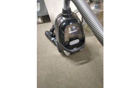 ASPIRATEUR TORNADO +ACCESSOIRES