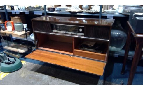 MEUBLE RADIO GRUNDIG