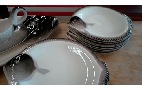 SERVICE "LONGWY" 18 PCES