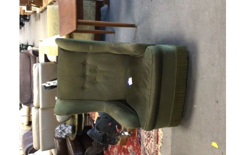 FAUTEUIL ANGLAIS TISSU VERT