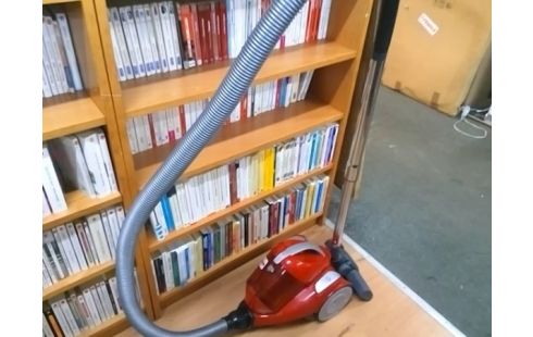 ASPIRATEUR DIRT DEVIL 800W