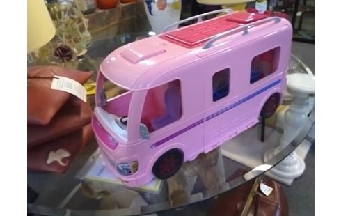 VOITURE BARBIE