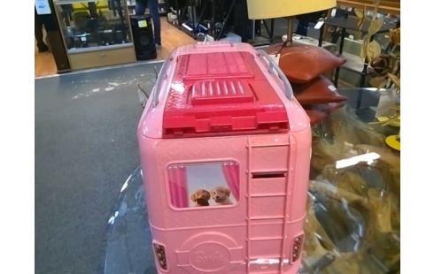 VOITURE BARBIE