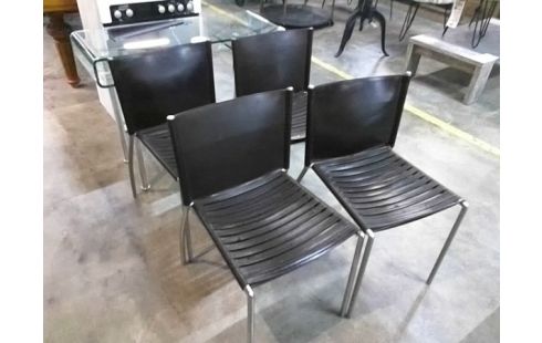 4 CHAISES CATTELAN ITALIA A RESTAURER
