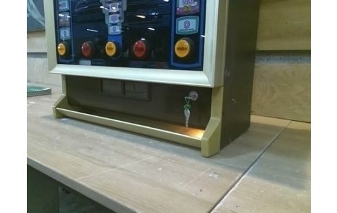 MACHINE A SOUS ALLEMANDE STELLA A REVISER