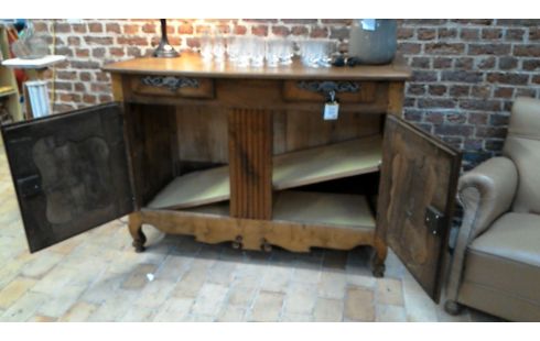 DRESSE 18 EME CAUCHOISE