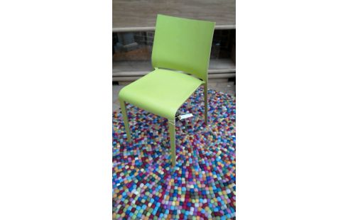 CHAISE DESIGN VERTE PVC