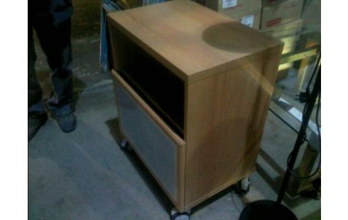 MUEBLE CON RUEDAS