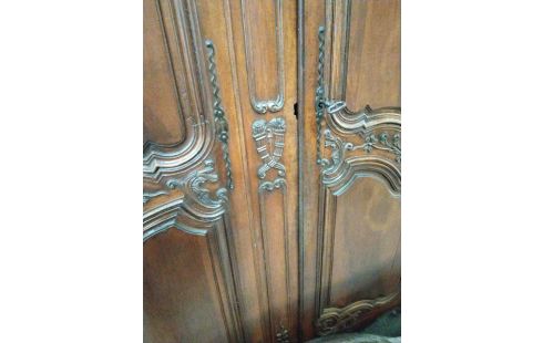 ARMOIRE