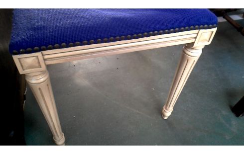 VOETBANKJE STIJL LOUIS