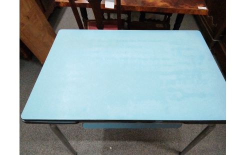 TABLE FORMICA