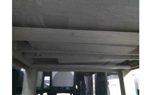 TABLE CARREE AVEC ALLONGE INTERIEURE 130X130