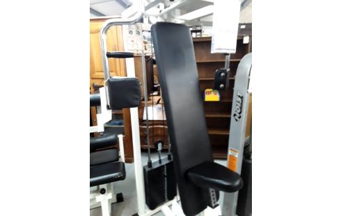 APPAREIL DE MUSCULATION / PECFLY TECHNOGYM .