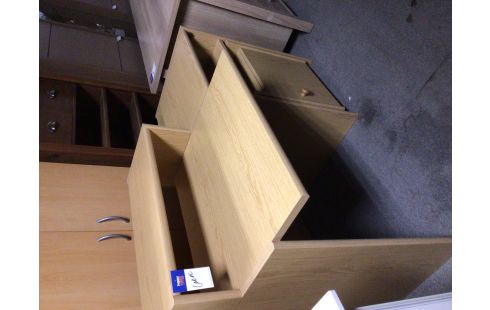 BUREAU EN HÊTRE MODERNE