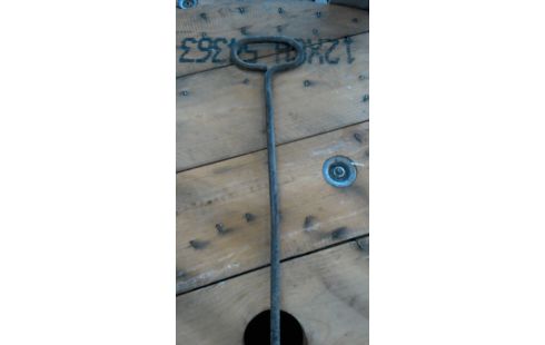 OUTIL BOUCHARDE DE CIMENTIER