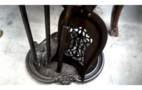 KAMINBESTECK SCHMIEDEEISEN GUSSEISEN