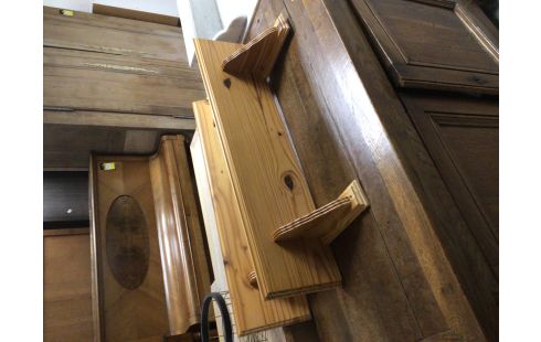 ETAGERE EN PIN À SUSPENDRE