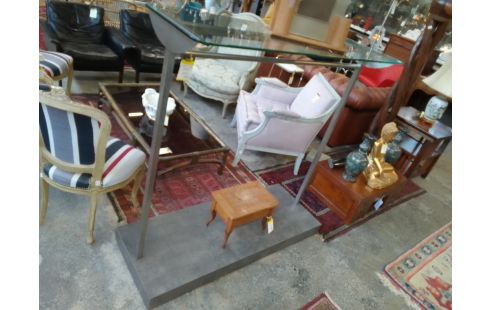 PORTE MANTEAU SUR ROULETTES VITRE