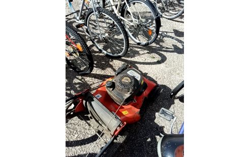 TONDEUSE THERMIQUE HUSQVARNA