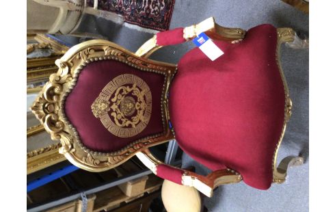 FAUTEUIL BAROQUE DORÉ TISSU ROUGE