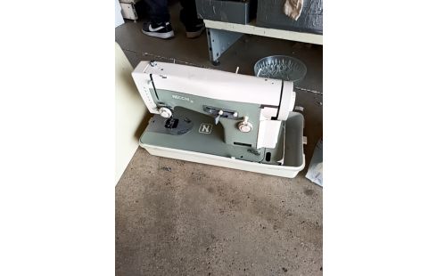 MACHINE A COUDRE NECCHI +ACC RSV2