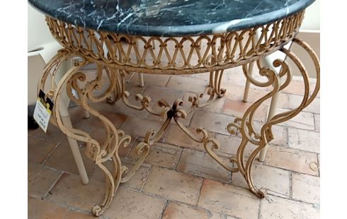 TABLE MARBRE FER FORGÉ PIED BEIGE