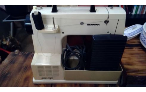 NAAIMACHINE NAAIMACHINE BERNINA