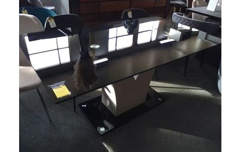 TABLE VERRE FUMEE 160X90 (QLQS RAYURES)