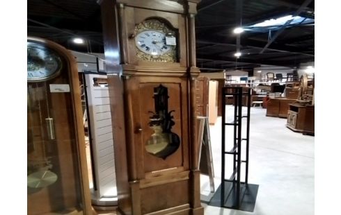 HORLOGE DE PARQUET EN PITCH PIN