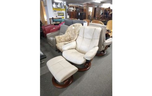 FAUTEUIL RELAX STRESSLESS POUF