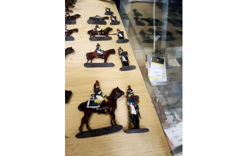 SOLDAT DE PLOMB MODÈLE PLAT