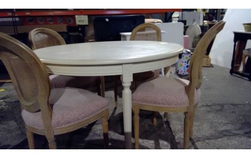 TABLE RONDE MAISON DU MONDE