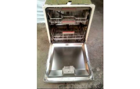 EINBAU-SPÜLMASCHINE <BOSCH> TYPE: SD6P1B