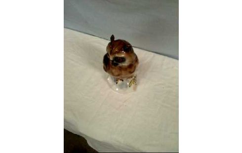 PORZELLANFIGUR <EULE> <GRÄFENTHAL> GLASAUGEN