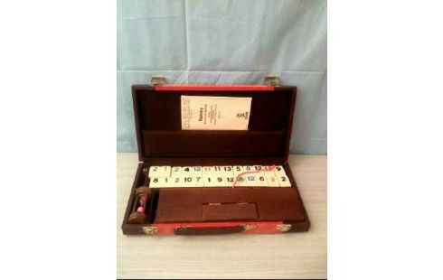 SPIEL RUMMY MIT STEINEN IM KOFFER