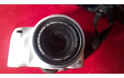 CÁMARA DE FOTOS OLYMPUS