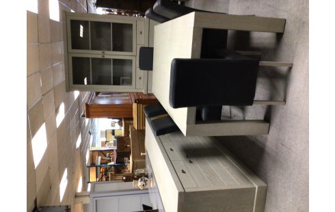 SALLE A MANGER MODERNE CLAIR