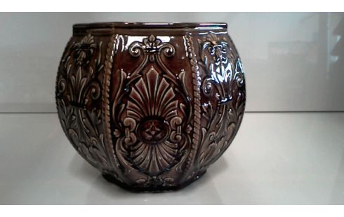 CACHE POT TRÈS  BEAU  MODÈLE