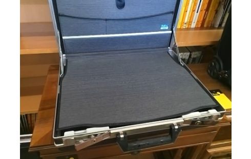 ATTACHE CASE DELSEY