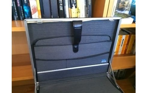 ATTACHE CASE DELSEY