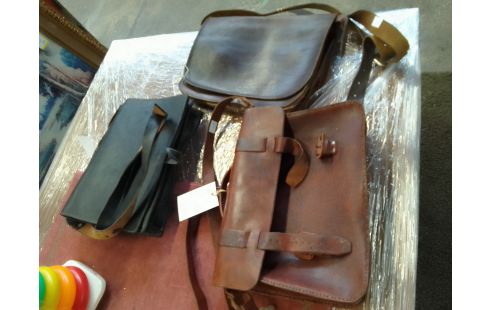 CARTABLE CUIR ANCIEN