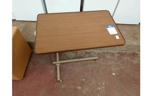 TABLE DE MALADE S/ROULETTES